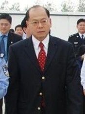 曾偉雄