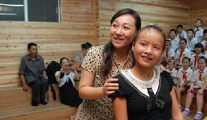 “鏡面娃娃”心肝脾全長反 活到12歲已是奇跡