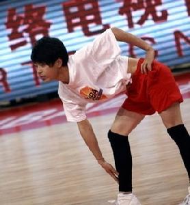 籃球?qū)氊愺@現(xiàn)褲襪男———人稱夏姐