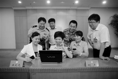 新一屆市委領導今天下午亮相