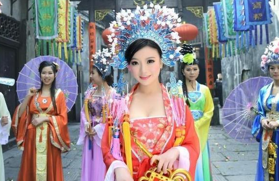 湖南豪乳女財神
