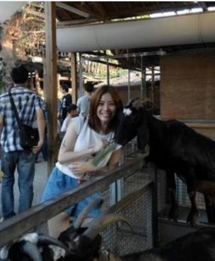 徐懷鈺合影草泥馬