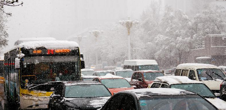烏魯木齊四月暴雪