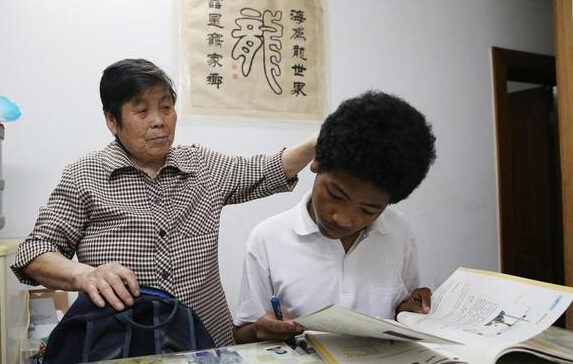 黑人棄嬰