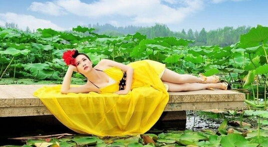 芙蓉姐姐變荷花仙
