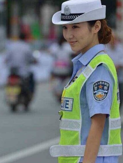 陜西美女交警