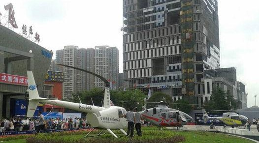 土豪開店賣直升機
