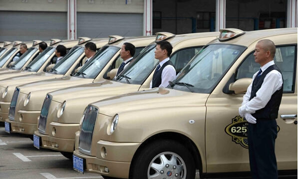 土豪金老爺出租車