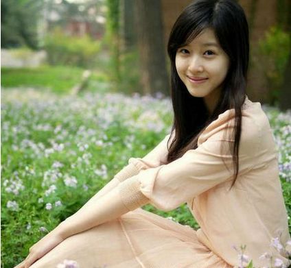 奶茶妹妹慶生，揭秘父親是總裁