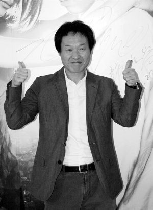 韓導(dǎo)郭在容稱周迅有更年期