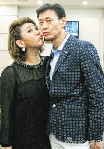 鄭欣宜指鄭少秋不懂表達情感 為母平反