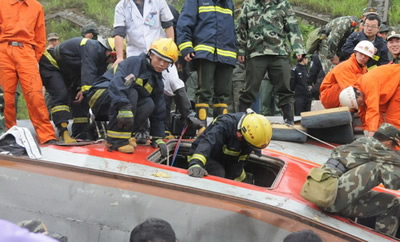 江西發生列車脫軌事故