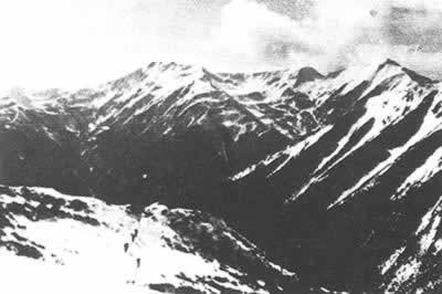 紅一方面軍翻越夾金山與紅四方面軍會師