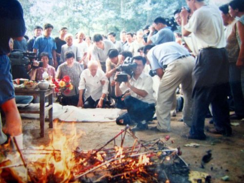 國(guó)學(xué)大師季羨林逝世