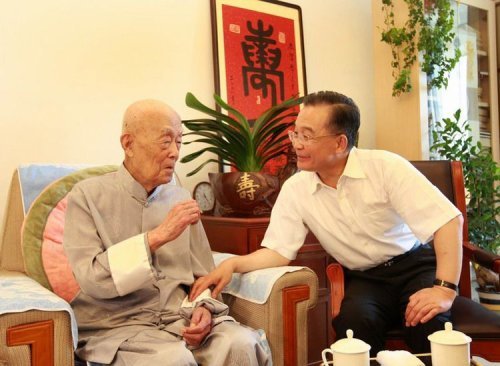 國(guó)學(xué)大師季羨林逝世