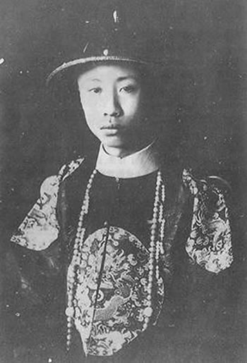 溥儀復辟帝制結束