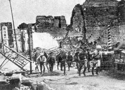 日軍攻陷衡陽，在衡陽燒殺淫掠