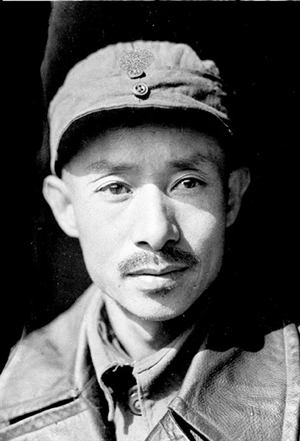 關(guān)向應病逝