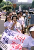 小泉執意參拜靖國神社亞洲人民表示強烈憤慨
