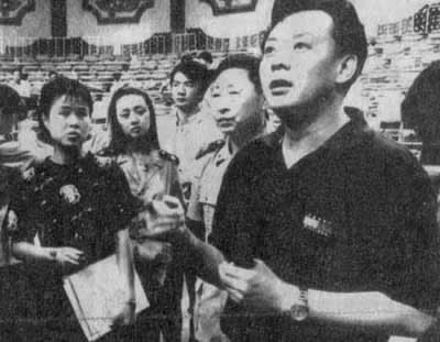 中央電視臺舉辦抗洪賑災義演