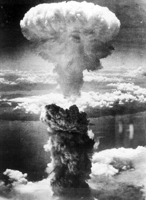 美國在日本長崎投下原子彈