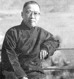 史學(xué)家錢穆在臺(tái)北逝世