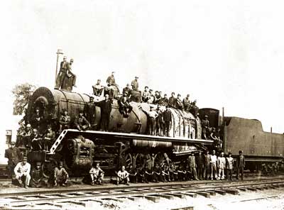 “毛澤東號(hào)”機(jī)車正式命名