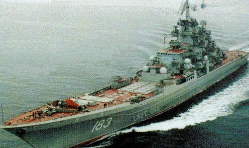 世界上最大的戰(zhàn)艦的巡洋戰(zhàn)艦“基洛夫號”在波羅的海試航（歷史上今天lssjt.com）