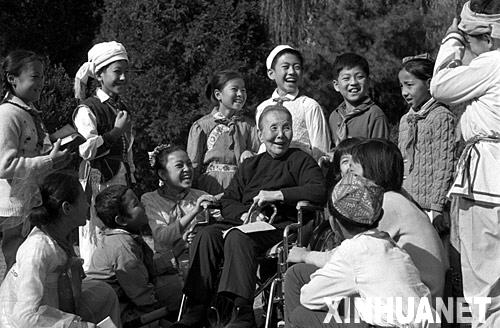 文壇世紀老人冰心在京與世長辭