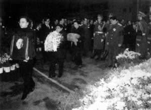 鄧小平骨灰撒入大海