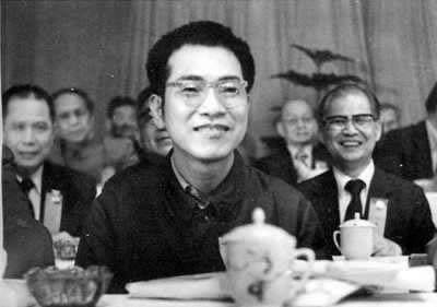 數(shù)學(xué)家陳景潤逝世