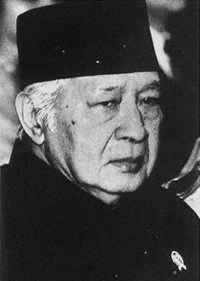 蘇哈托再次當選印尼總統(tǒng)（轉(zhuǎn)自：歷史上的今天。com）