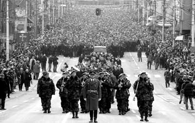 塞爾維亞共和國總理佐蘭·金吉奇遭暗殺身亡(歷史上的今天。cn)