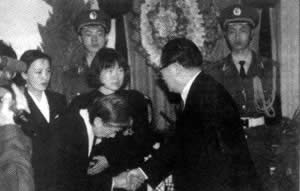 黨和國家領導人陳云逝世