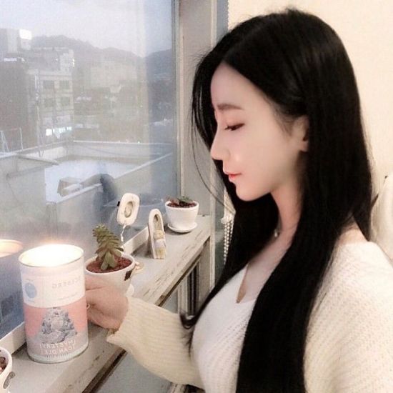 雪肌女實習老師