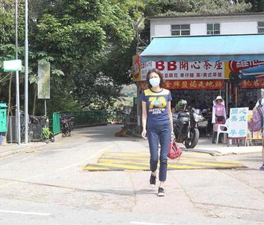 吳綺莉日漸消瘦 小龍女相約閨蜜出游 
