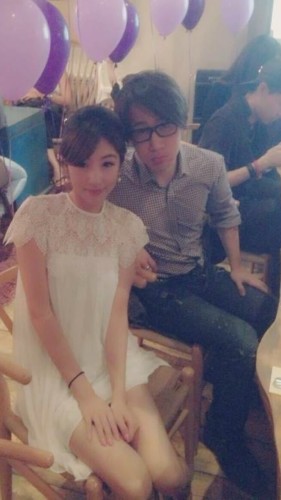 劉謙與內地富三代王希怡領證結婚 女方疑懷孕