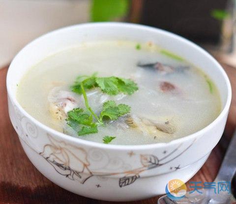 蔥白蘿卜魚頭湯-天氣網