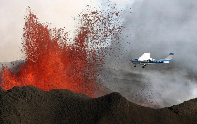 飛機穿越火山 突遇火山噴發(fā)險些釀災（圖）